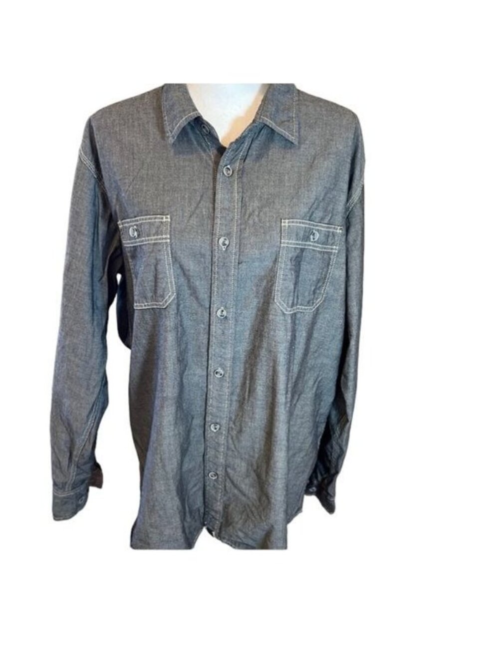 Weatherproof Vintage Brand men’s shirt size XL grey chambray Button up